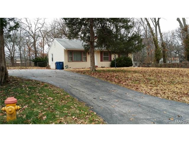231 Nancy Pl, Ballwin, MO 63021 photo 5