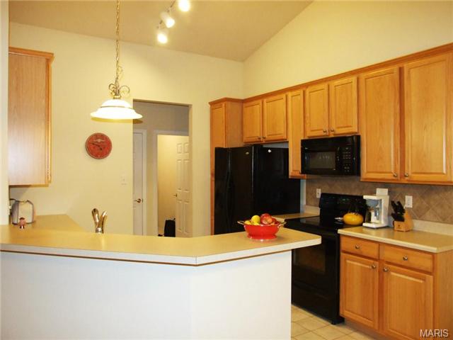 75 Eagle Cove Pl, Saint Charles, MO 63303 photo 2