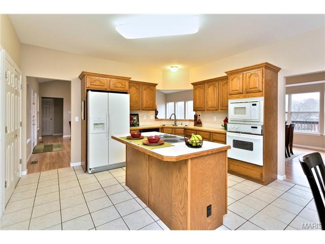 37 Clarksburg Ct, Weldon Spring, MO 63304 photo 8