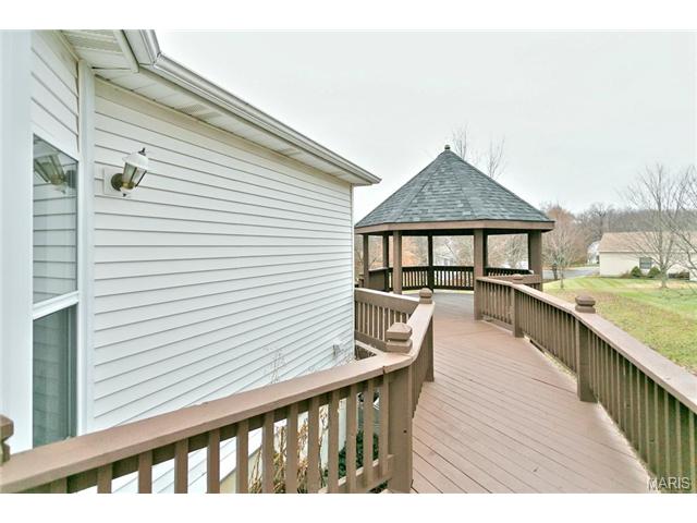37 Clarksburg Ct, Weldon Spring, MO 63304 photo 32