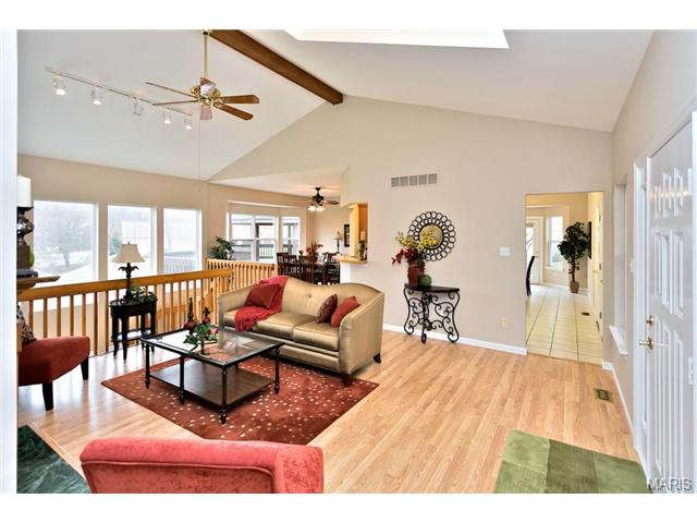 37 Clarksburg Ct, Weldon Spring, MO 63304 photo 4