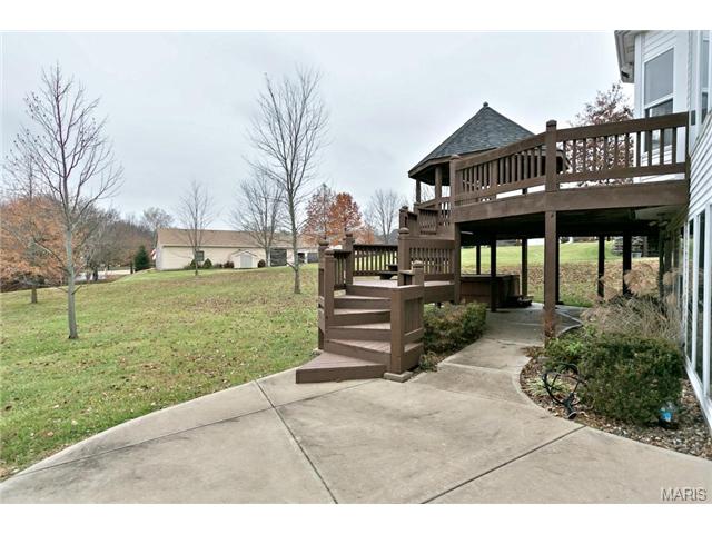 37 Clarksburg Ct, Weldon Spring, MO 63304 photo 35
