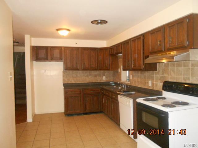 606 Karess, Saint Louis, MO 63137 photo 22