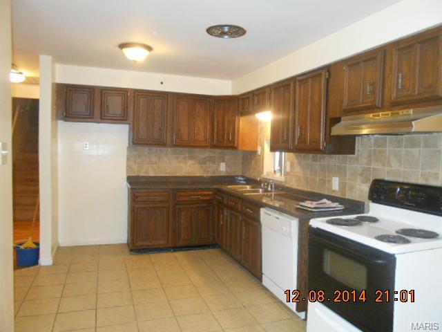 606 Karess, Saint Louis, MO 63137 photo 11