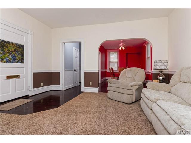 5614 Gresham Ave, Saint Louis, MO 63109 photo 17