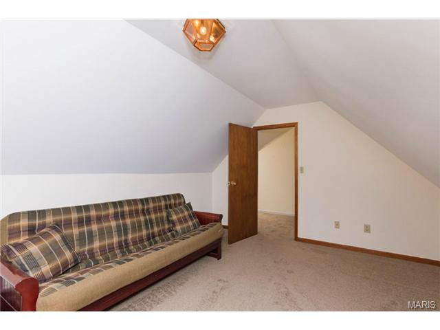 5614 Gresham Ave, Saint Louis, MO 63109 photo 36