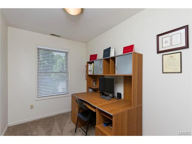 5614 Gresham Ave, Saint Louis, MO 63109 photo 38