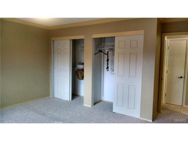 136 Timka, Ballwin, MO 63011 photo 18