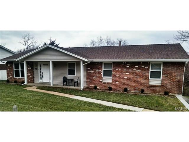 136 Timka, Ballwin, MO 63011 photo 1