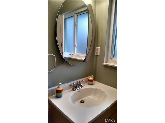 136 Timka, Ballwin, MO 63011 photo 21