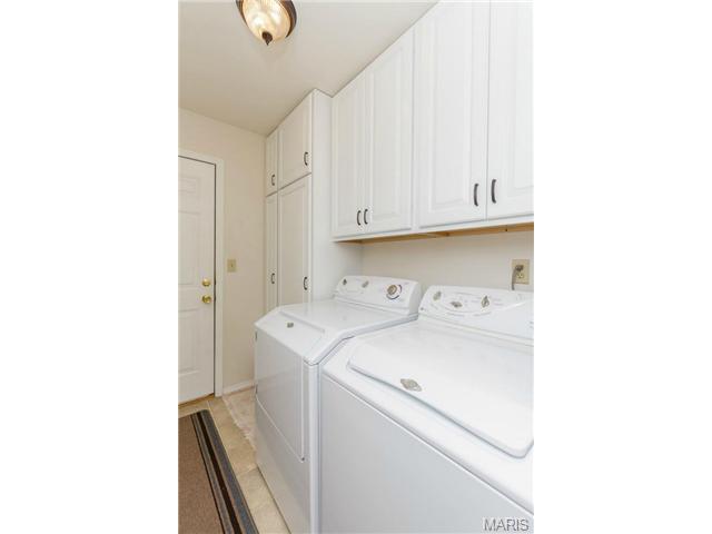 1028 Delmar Dr, O'fallon, MO 63366 photo 10