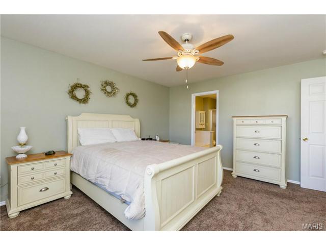 1028 Delmar Dr, O'fallon, MO 63366 photo 12