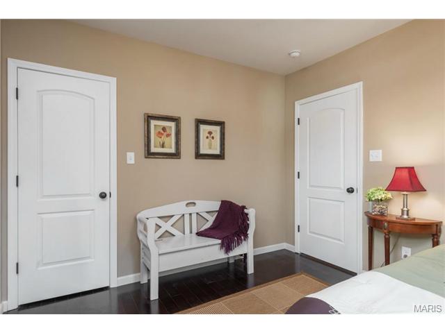 7311 Sharp Ave, Saint Louis, MO 63116 photo 12