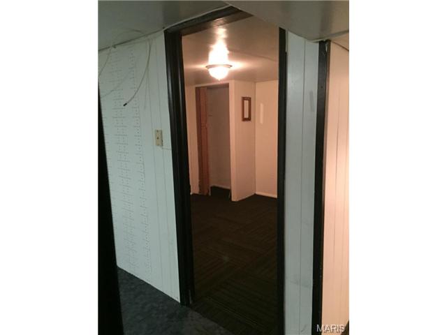 9471 Yorktown Dr, Saint Louis, MO 63137 photo 25