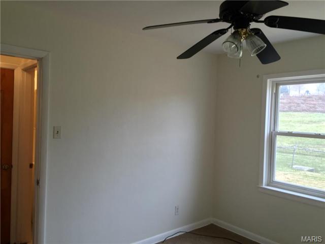 9471 Yorktown Dr, Saint Louis, MO 63137 photo 12