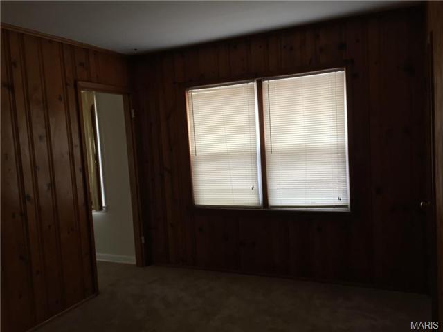 9471 Yorktown Dr, Saint Louis, MO 63137 photo 14