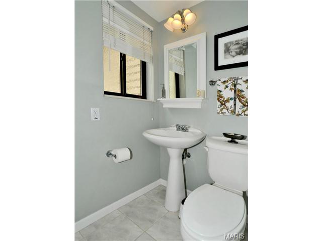 865 Pebblefield Ter, Ballwin, MO 63021 photo 8