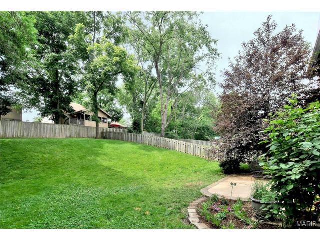 865 Pebblefield Ter, Ballwin, MO 63021 photo 21