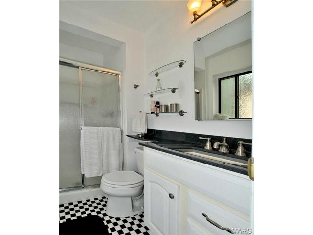865 Pebblefield Ter, Ballwin, MO 63021 photo 10