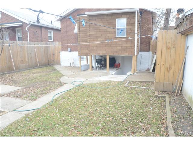 5409 S Compton Ave, Saint Louis, MO 63111 photo 10