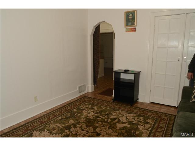 5409 S Compton Ave, Saint Louis, MO 63111 photo 7