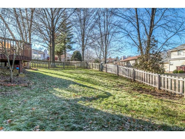 545 Rustic Valley Dr, Ballwin, MO 63021 photo 24