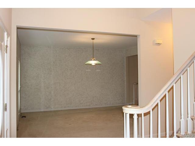 1628 Strecker Rdg, Ballwin, MO 63011 photo 4