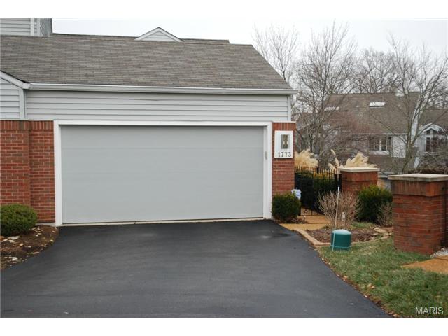 1773 Highview Circle Ct, Ballwin, MO 63021 photo 1
