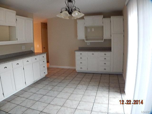 307 Windyoak, Ballwin, MO 63021 photo 3
