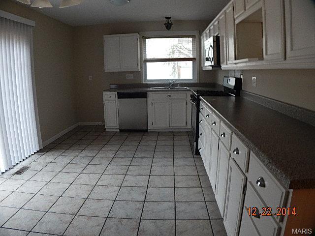307 Windyoak, Ballwin, MO 63021 photo 4