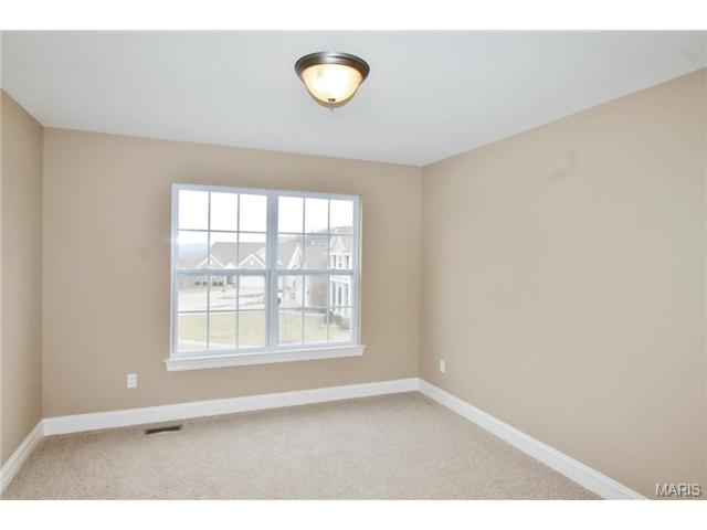 427 Hillington Dr, Eureka, MO 63025 photo 32