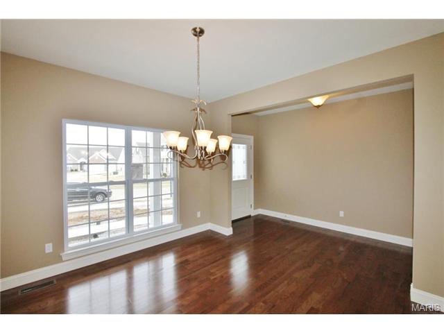 427 Hillington Dr, Eureka, MO 63025 photo 13