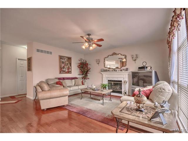 651 Fox Hill Estates Dr, Ballwin, MO 63021 photo 13