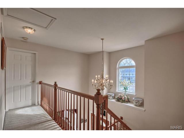 651 Fox Hill Estates Dr, Ballwin, MO 63021 photo 17