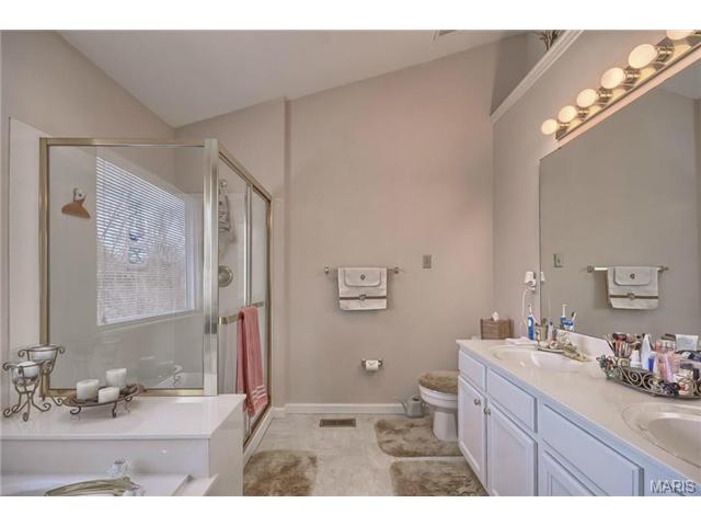 651 Fox Hill Estates Dr, Ballwin, MO 63021 photo 21