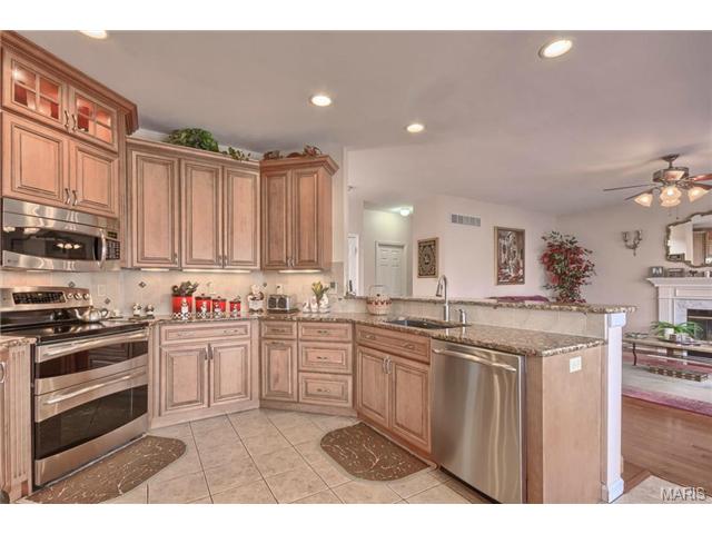 651 Fox Hill Estates Dr, Ballwin, MO 63021 photo 10
