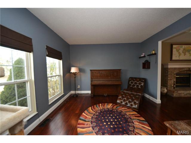 3027 Bromley Dr, O'fallon, MO 63368 photo 4