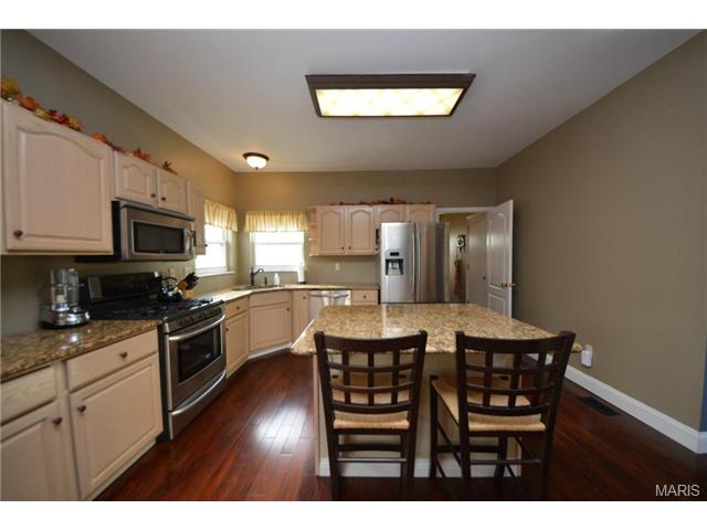 3027 Bromley Dr, O'fallon, MO 63368 photo 11