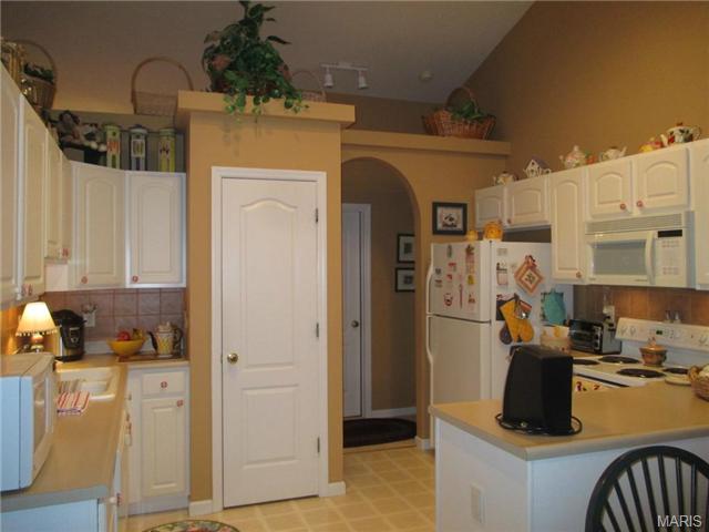 1320 Franklins Kite Dr, O'fallon, MO 63366 photo 7