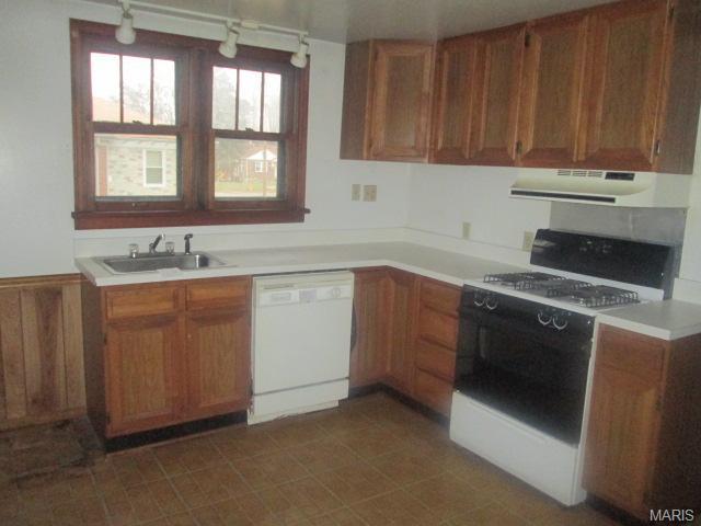 43 Lee Ave, Ferguson, MO 63135 photo 4