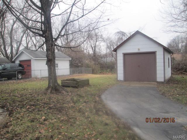 43 Lee Ave, Ferguson, MO 63135 photo 13