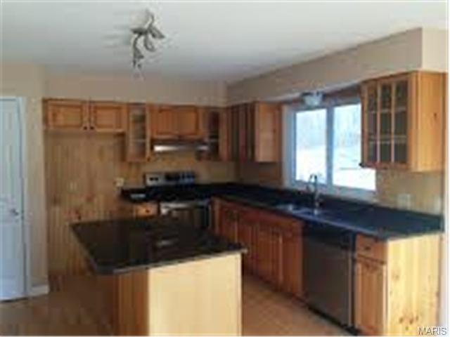65 Dellbrook Ct, O'fallon, MO 63366 photo 5