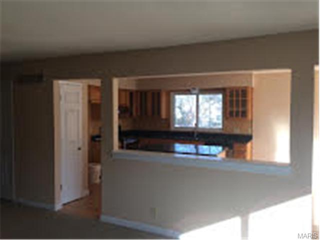65 Dellbrook Ct, O'fallon, MO 63366 photo 4