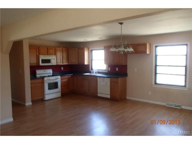 957 Mueller Rd, O'fallon, MO 63366 photo 7