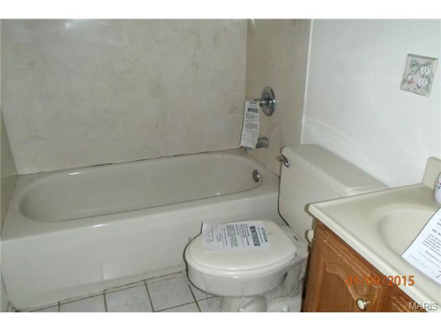 957 Mueller Rd, O'fallon, MO 63366 photo 11
