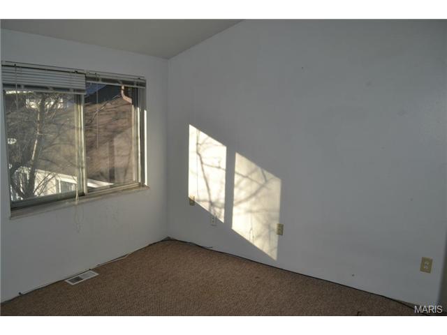 417 Down Hl, Ballwin, MO 63021 photo 10
