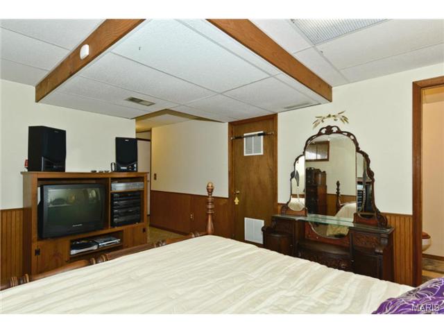 2061 Avignon, Saint Charles, MO 63303 photo 26
