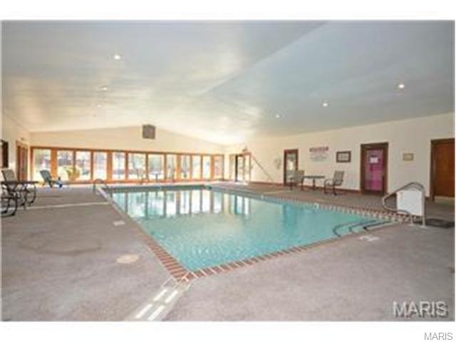 2061 Avignon, Saint Charles, MO 63303 photo 34