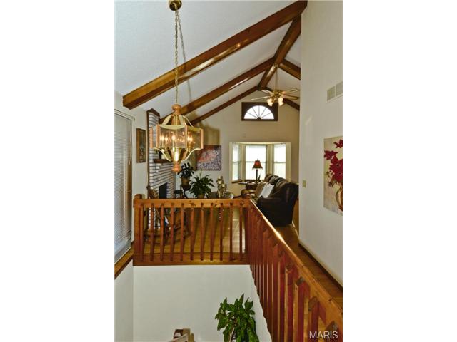 2061 Avignon, Saint Charles, MO 63303 photo 4