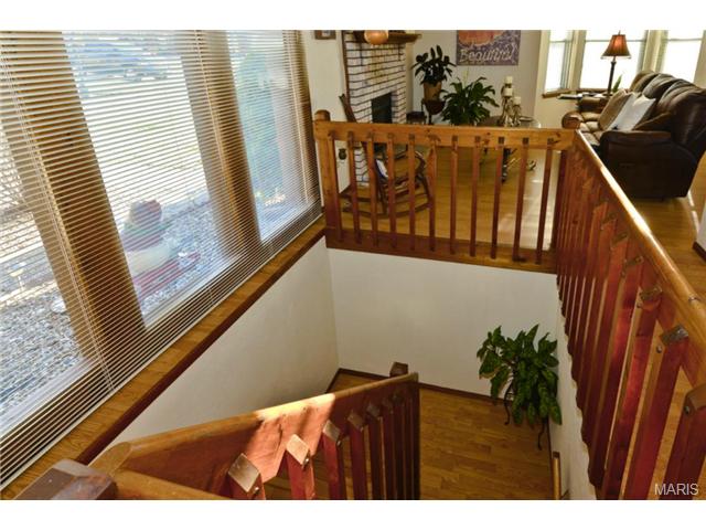 2061 Avignon, Saint Charles, MO 63303 photo 3